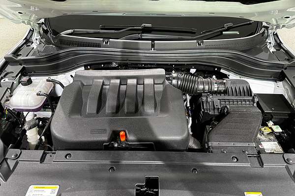 2025 Mahindra XUV700 AX7L