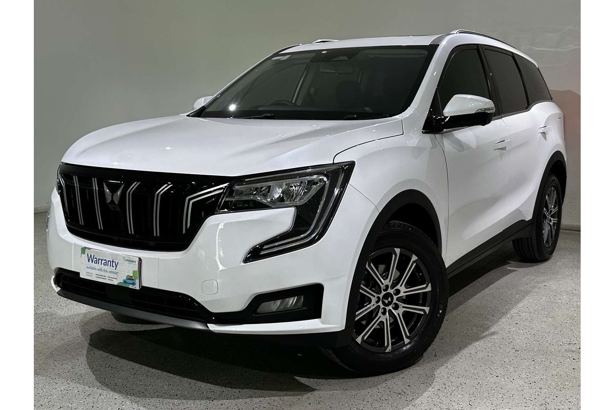 2025 Mahindra XUV700 AX7L