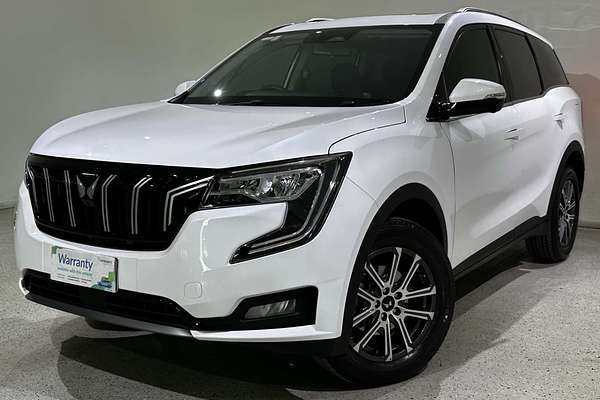 2025 Mahindra XUV700 AX7L
