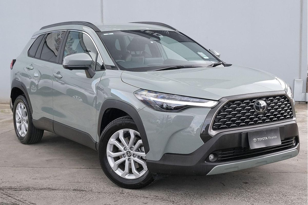 2024 Toyota Corolla Cross GXL MXGH15R