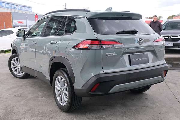 2024 Toyota Corolla Cross GXL MXGH15R