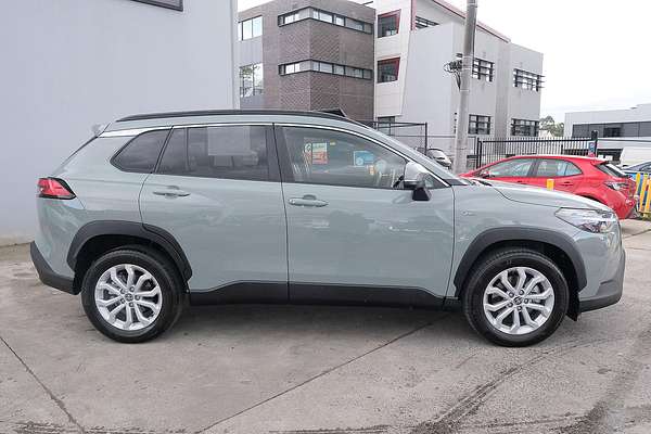 2024 Toyota Corolla Cross GXL MXGH15R