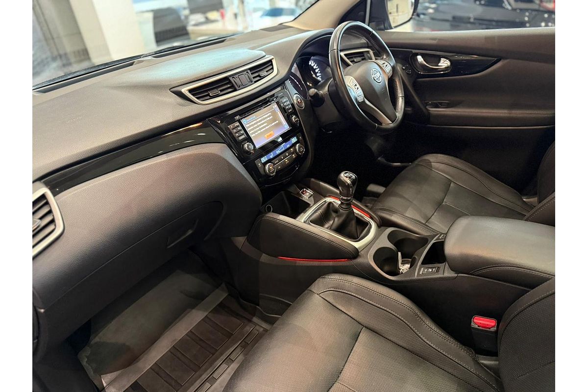 2017 Nissan QASHQAI Ti J11