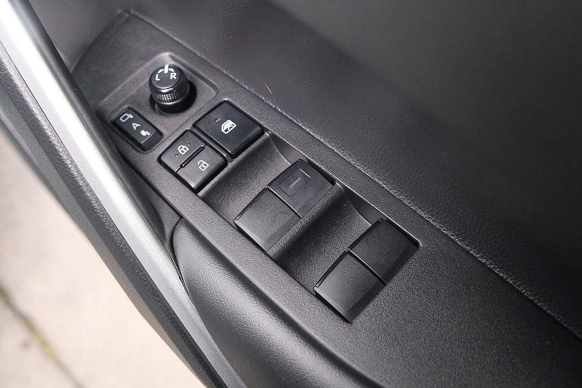 2024 Toyota Corolla Cross GXL MXGH15R