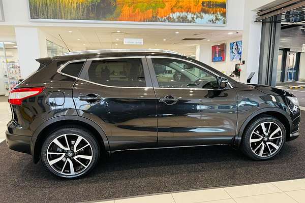 2017 Nissan QASHQAI Ti J11