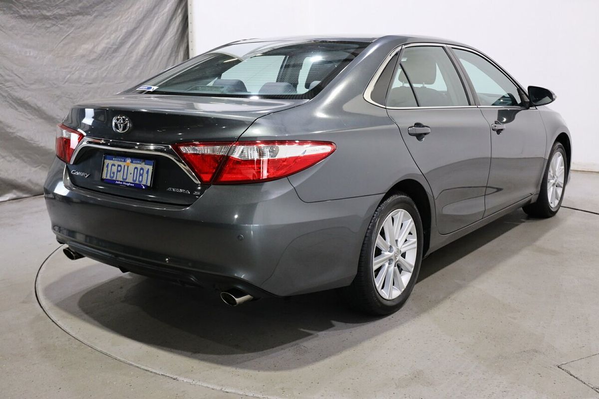 2017 Toyota Camry Atara S ASV50R