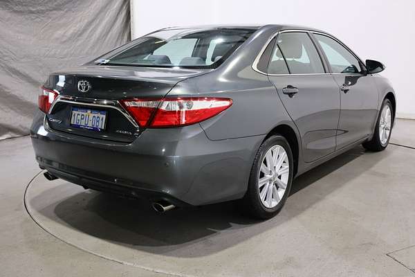 2017 Toyota Camry Atara S ASV50R