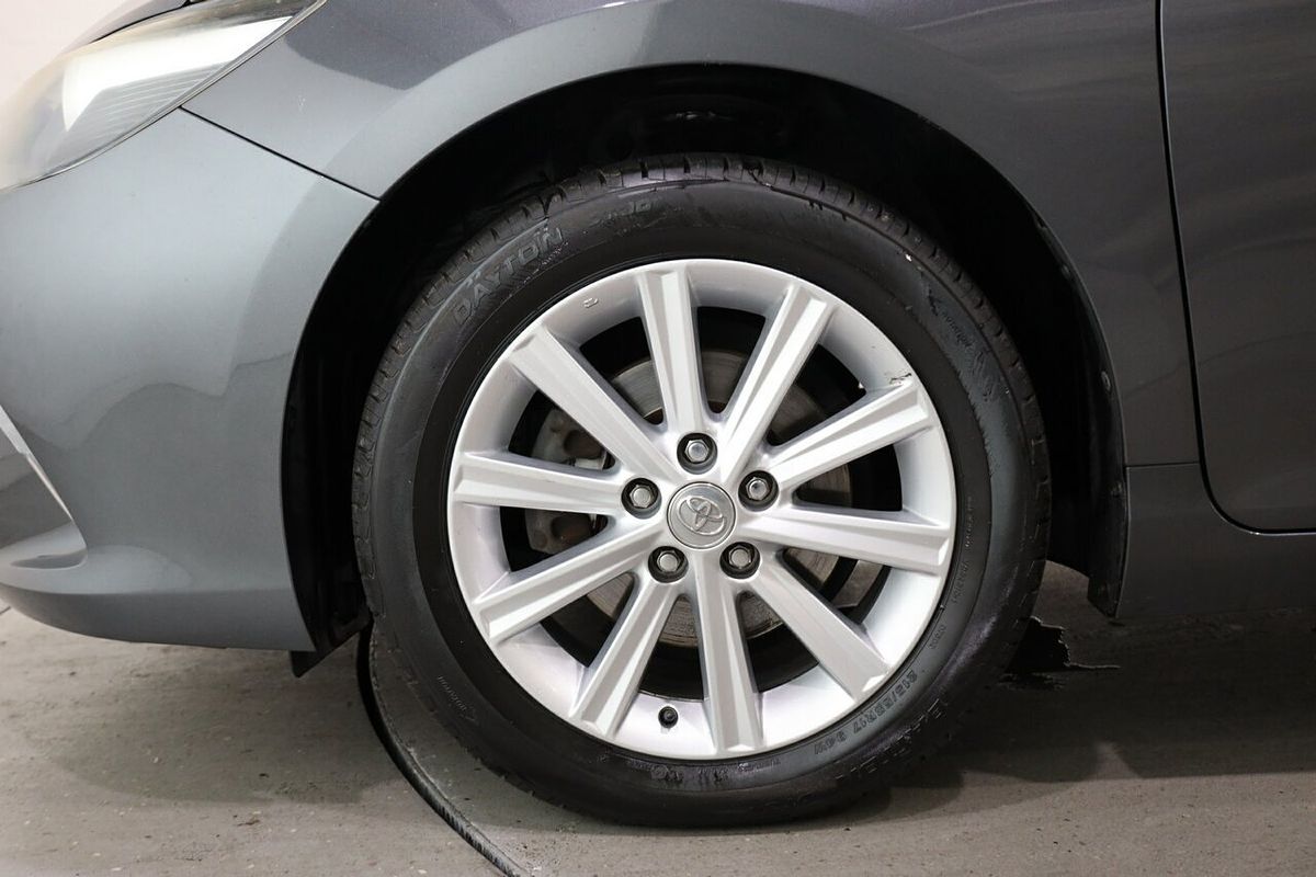 2017 Toyota Camry Atara S ASV50R