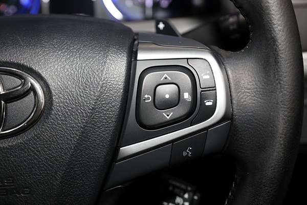 2017 Toyota Camry Atara S ASV50R