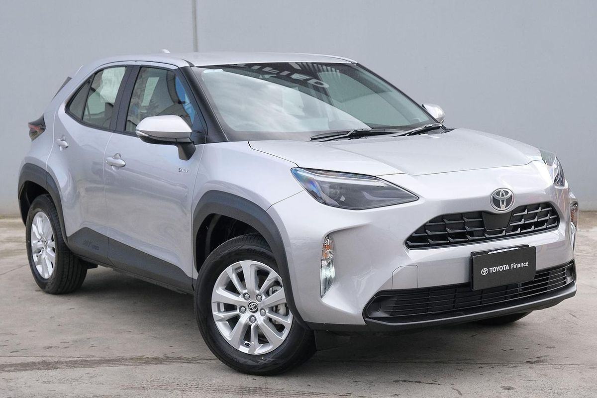 2024 Toyota Yaris Cross GX MXPJ15R