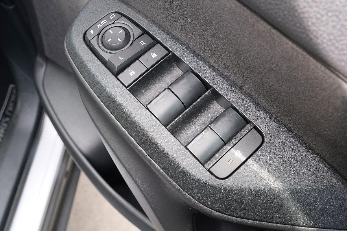 2024 Toyota Yaris Cross GX MXPJ15R