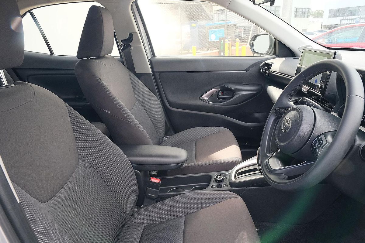 2024 Toyota Yaris Cross GX MXPJ15R