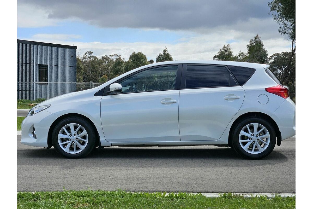 2013 Toyota Corolla Ascent Sport ZRE182R