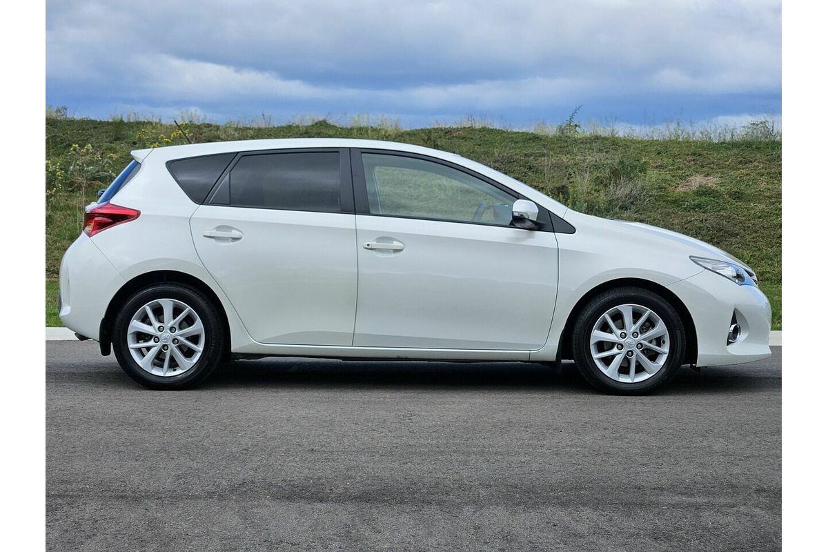 2013 Toyota Corolla Ascent Sport ZRE182R