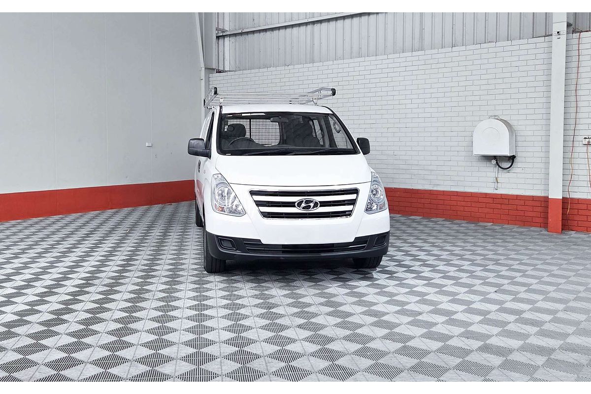 2017 Hyundai iLoad TQ3-V Series II