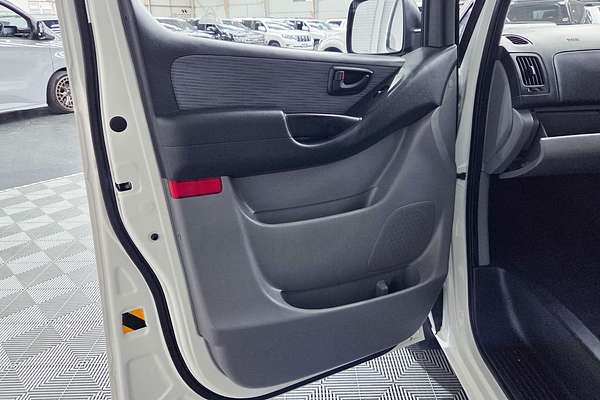 2017 Hyundai iLoad TQ3-V Series II