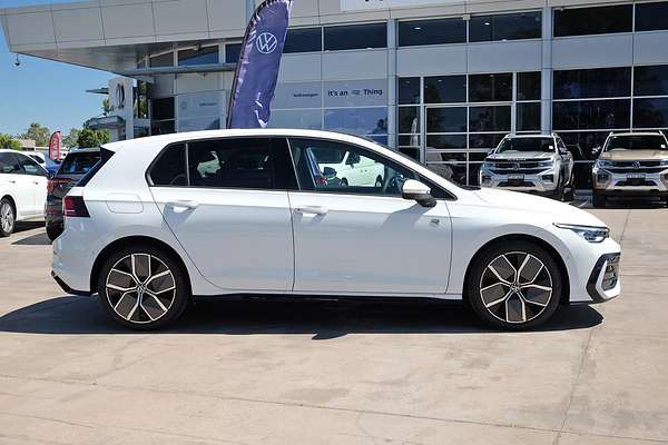 2025 Volkswagen Golf 110TSI R-Line 8.5