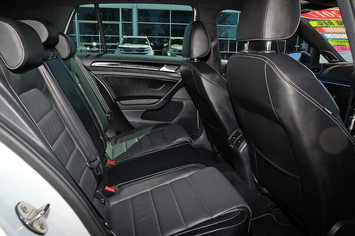 2017 Volkswagen Golf R Wolfsburg Edition 7.5