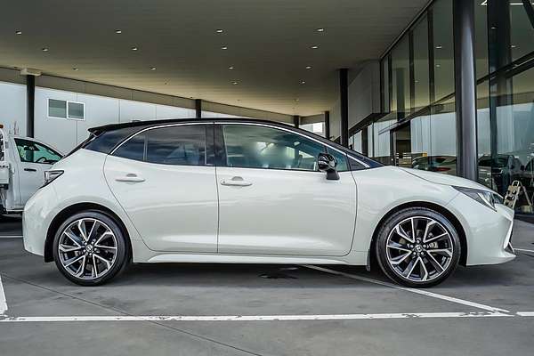 2018 Toyota COROLLA ZR MZEA12R