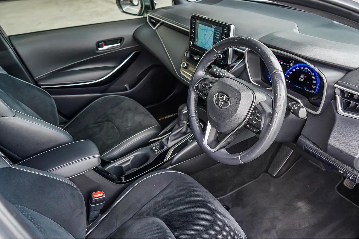 2018 Toyota COROLLA ZR MZEA12R