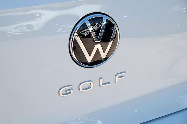 2025 Volkswagen Golf 110TSI R-Line 8.5