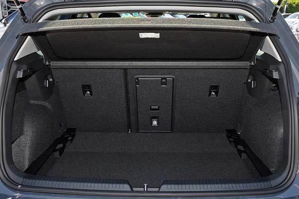 2025 Volkswagen Golf 110TSI Life 8.5