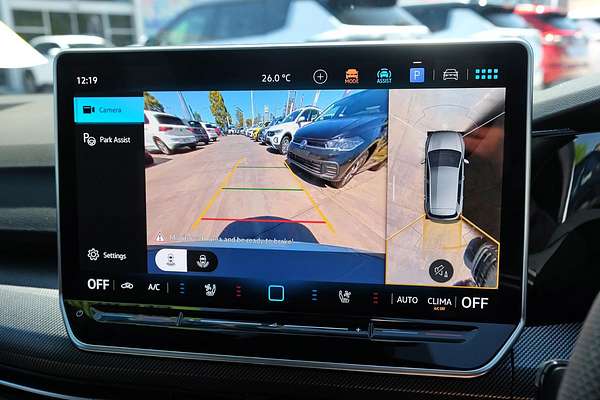 2025 Volkswagen Golf 110TSI R-Line 8.5