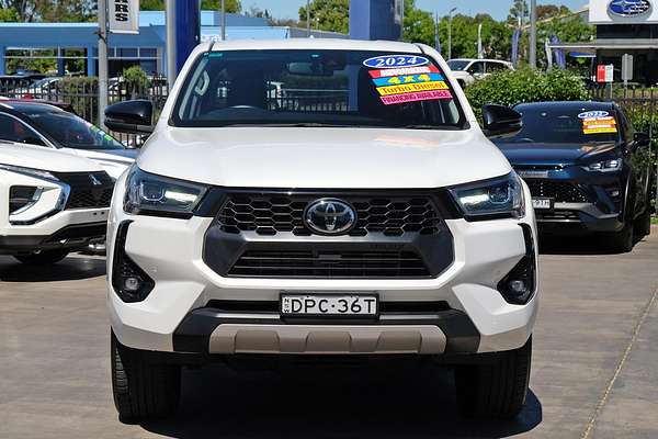 2024 Toyota Hilux SR5 GUN126R 4X4