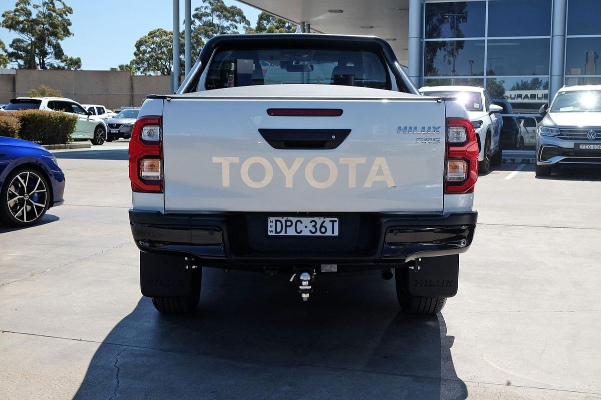 2024 Toyota Hilux SR5 GUN126R 4X4