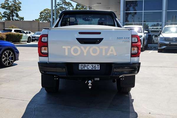 2024 Toyota Hilux SR5 GUN126R 4X4