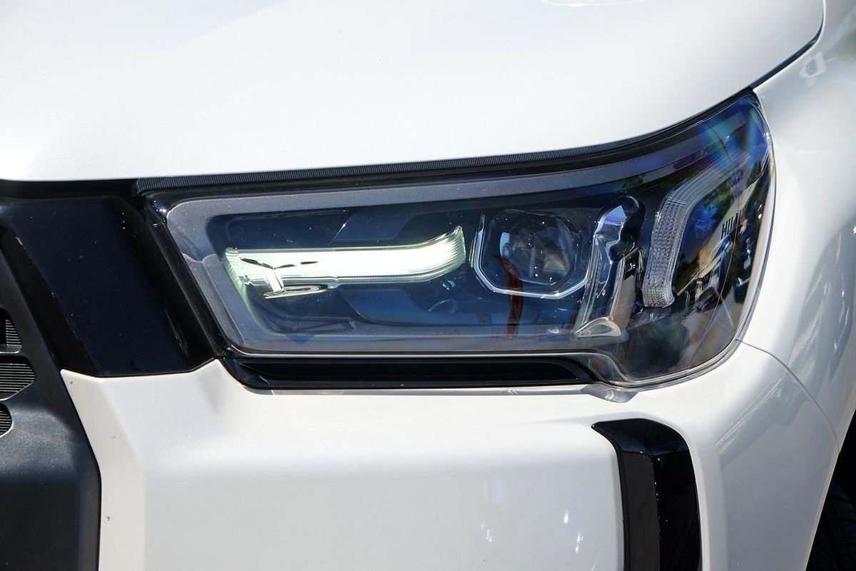 2024 Toyota Hilux SR5 GUN126R 4X4