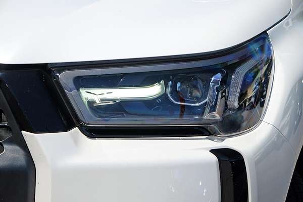 2024 Toyota Hilux SR5 GUN126R 4X4