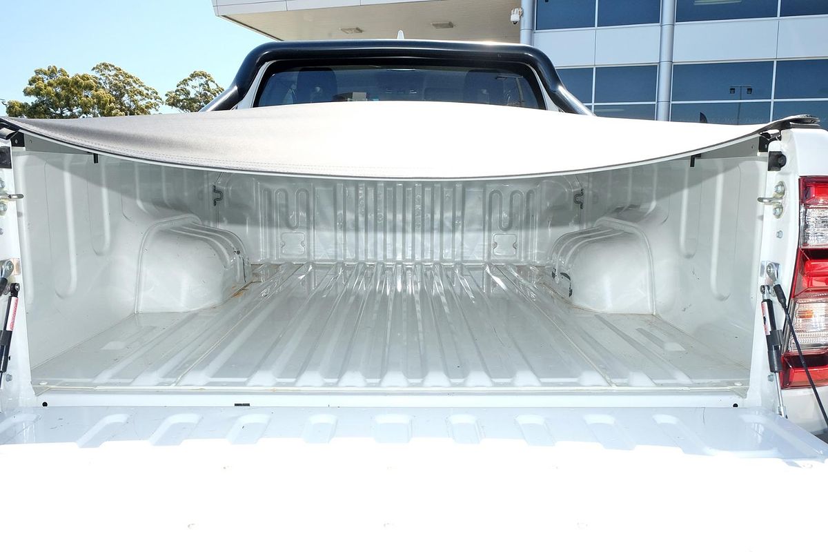 2024 Toyota Hilux SR5 GUN126R 4X4