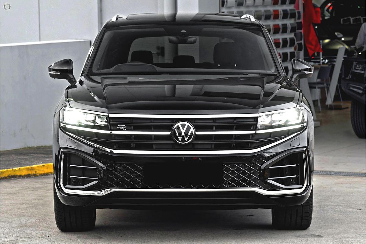 2025 Volkswagen Touareg 210TDI R-Line RC