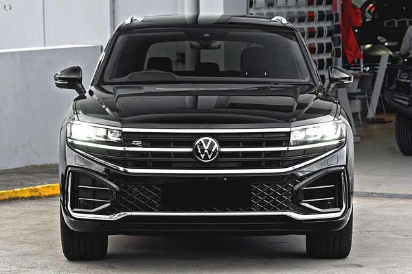 2025 Volkswagen Touareg 210TDI R-Line RC
