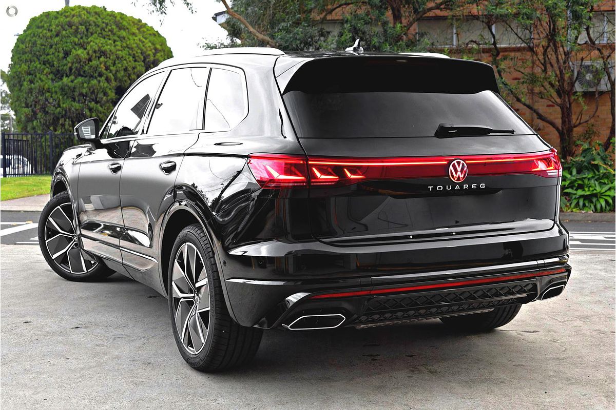 2025 Volkswagen Touareg 210TDI R-Line RC