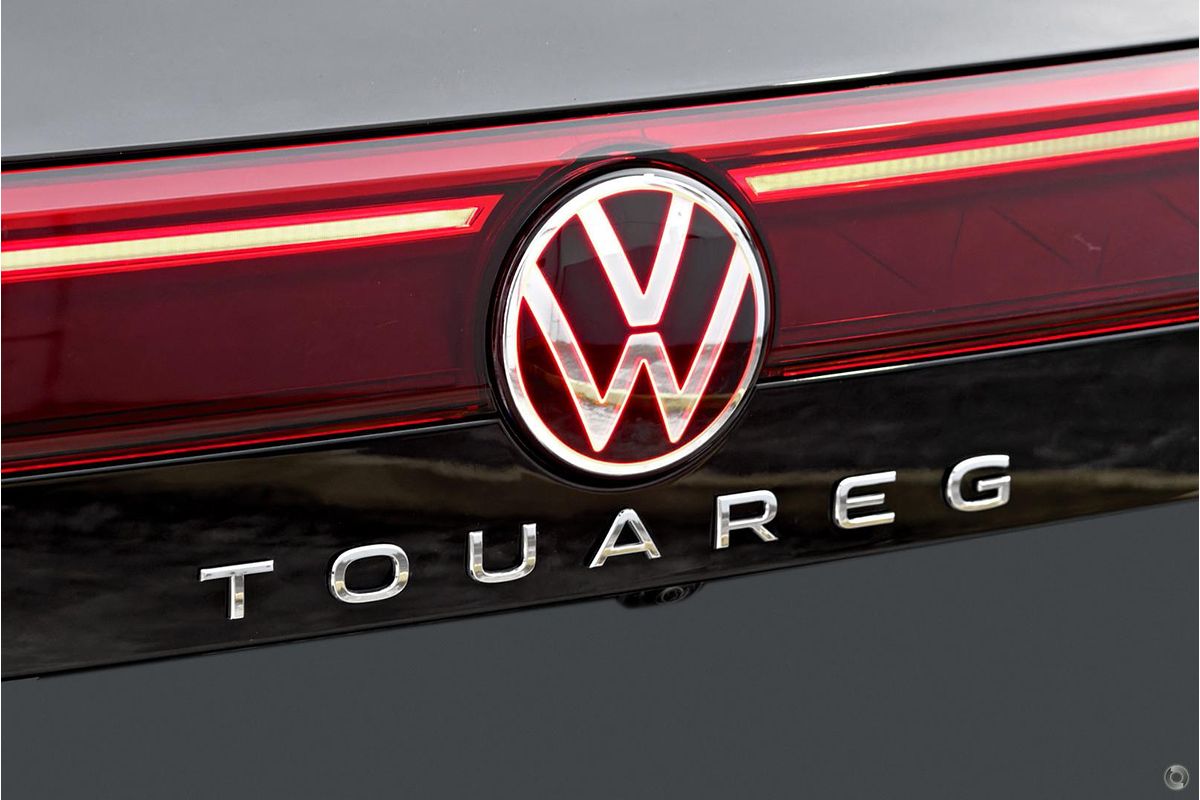2025 Volkswagen Touareg 210TDI R-Line RC