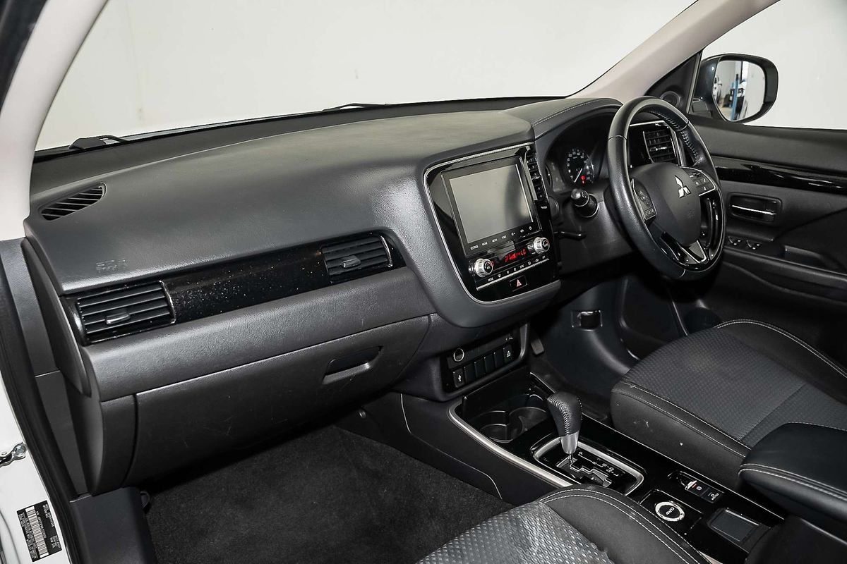 2021 Mitsubishi Outlander ES ZL