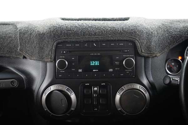2011 Jeep Wrangler Unlimited Sport JK