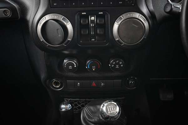 2011 Jeep Wrangler Unlimited Sport JK
