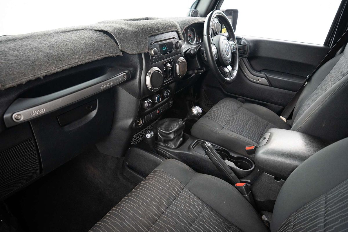 2011 Jeep Wrangler Unlimited Sport JK
