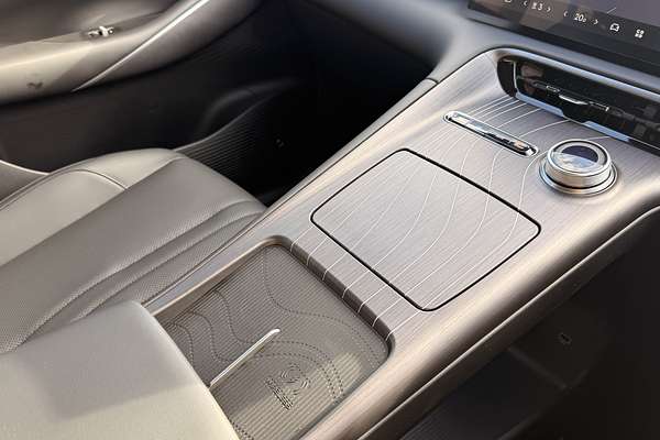 2025 Geely Starray EM-i Inspire