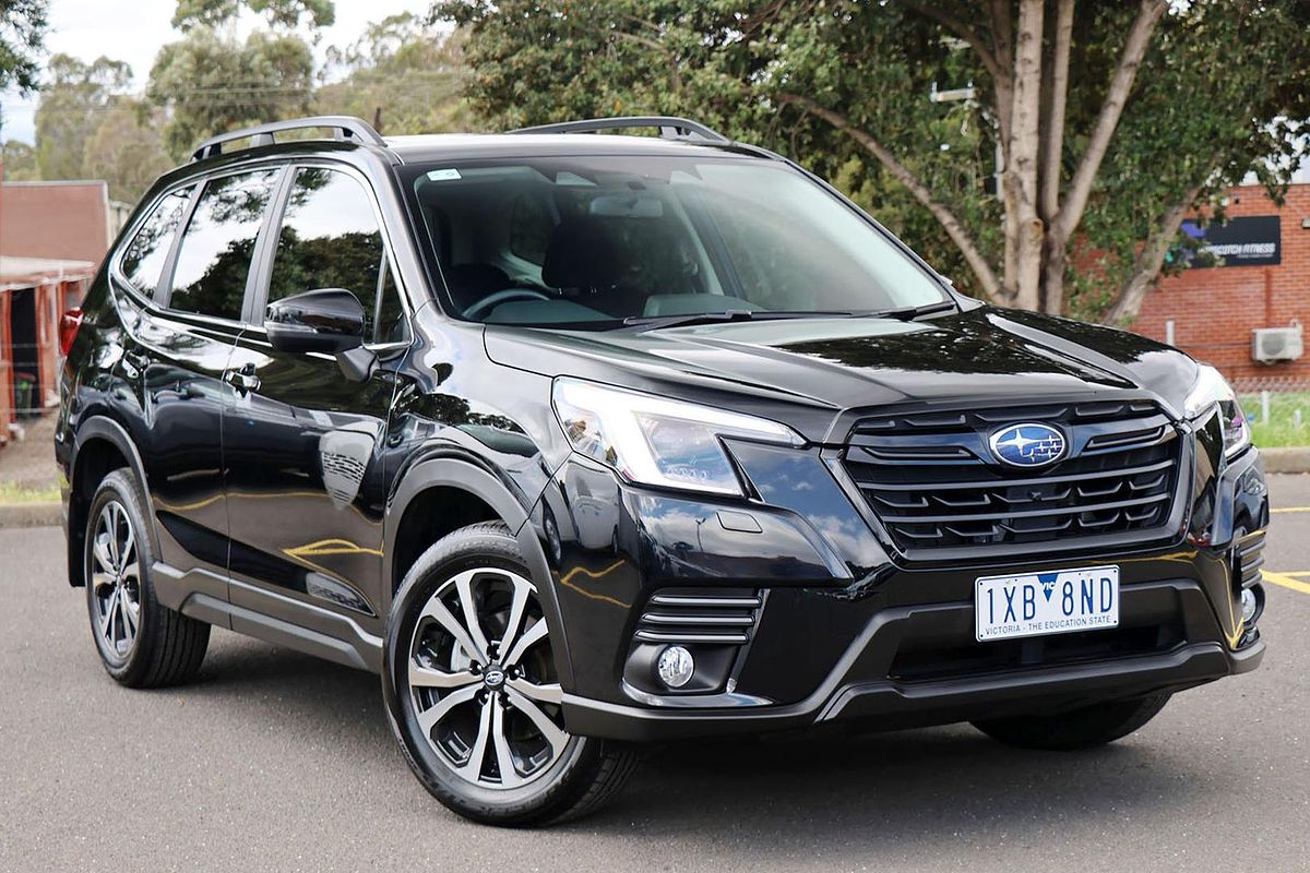 2022 Subaru Forester 2.5i Premium S5