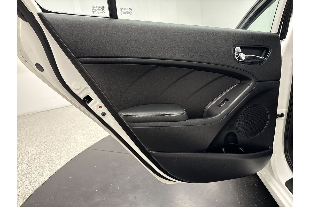 2017 Kia Cerato Sport YD