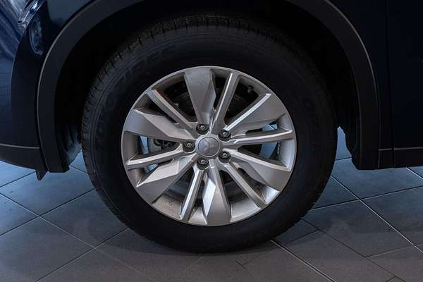 2025 Mitsubishi Outlander ES ZM