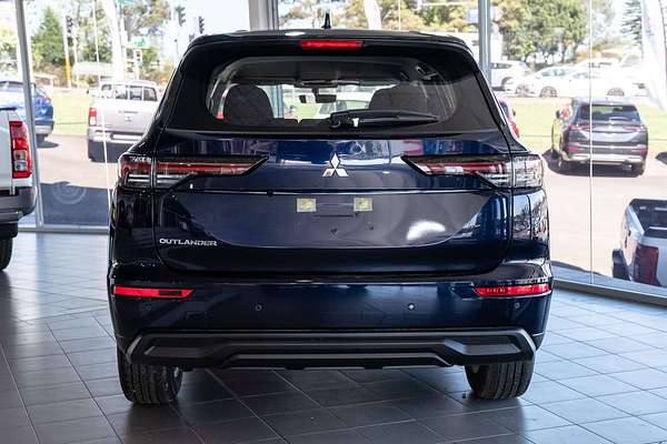 2025 Mitsubishi Outlander ES ZM
