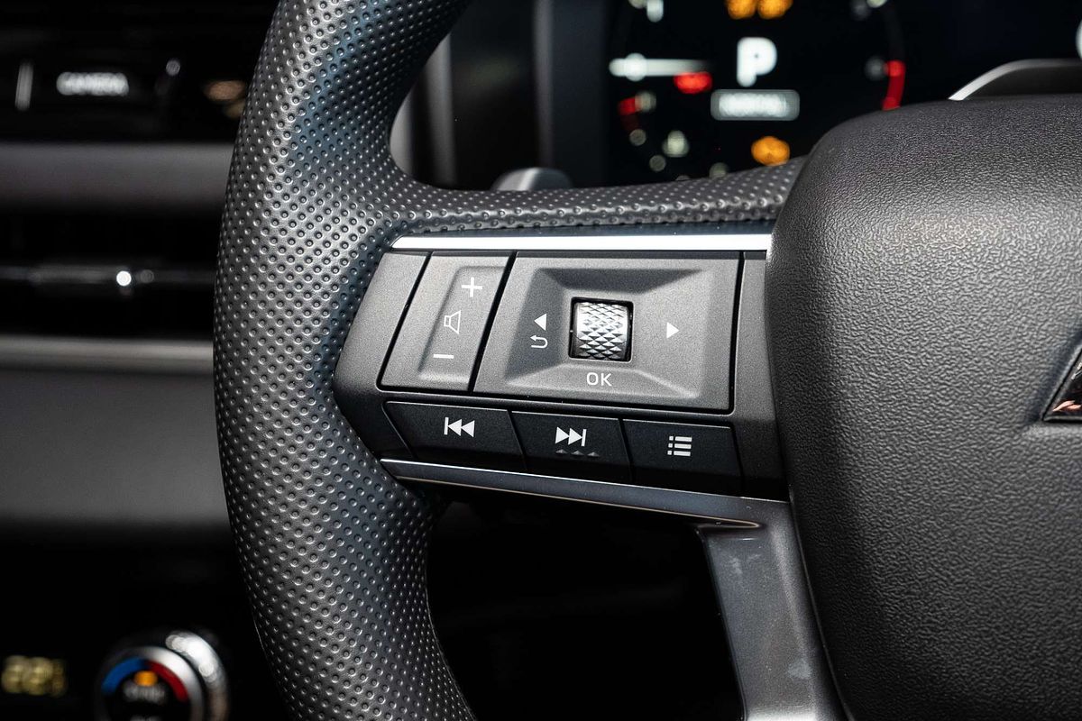 2025 Mitsubishi Outlander ES ZM