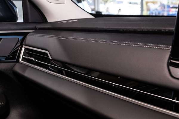 2025 Mitsubishi Outlander ES ZM