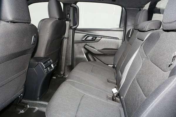 2024 Isuzu D-MAX LS-M 4X4
