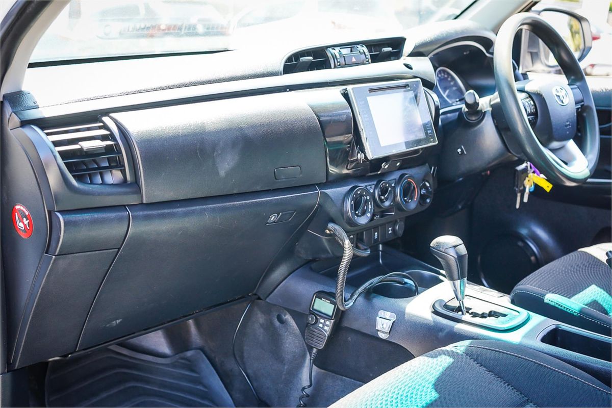 2018 Toyota Hilux SR GUN126R 4X4